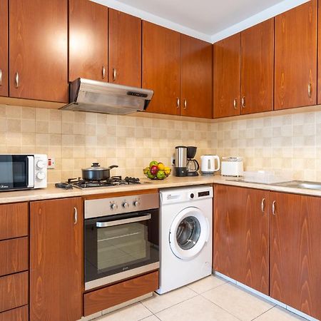 Mia 1-Bedroom Apartment In Larnaca Zewnętrze zdjęcie