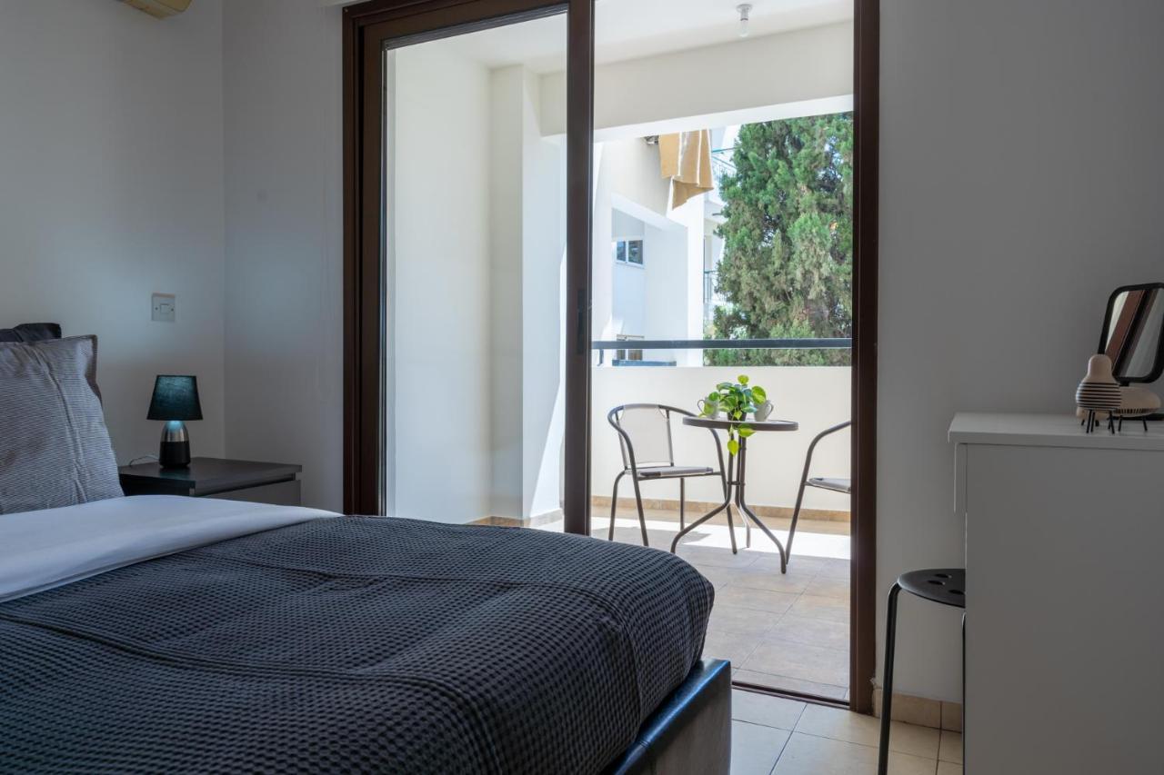Mia 1-Bedroom Apartment In Larnaca Zewnętrze zdjęcie